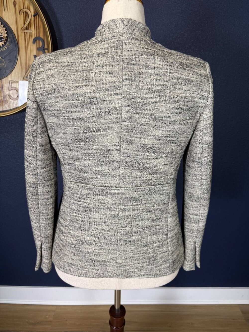 M.M. LaFleur Wharton Boucle Gray One-Button Collarless Lined Blazer Jacket | 12 - Picture 4 of 7